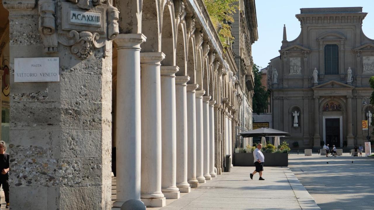 Nxt Station Deluxe Apartment Bergamo Exterior foto